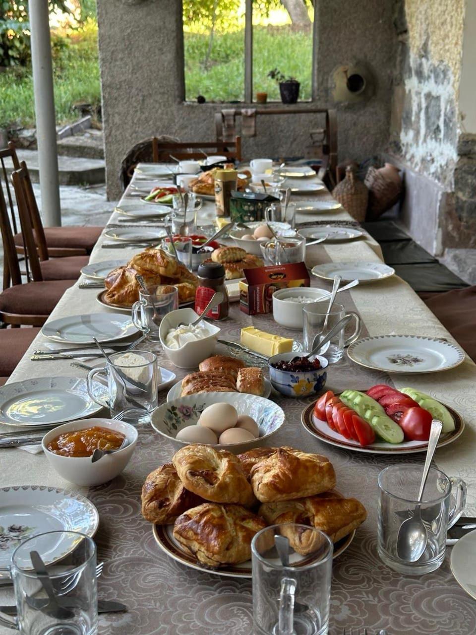 B&B Ruzan Yeghegnadzor Exterior foto